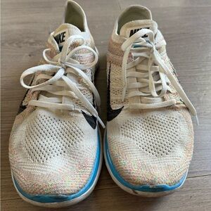 Nike Free Flynit
